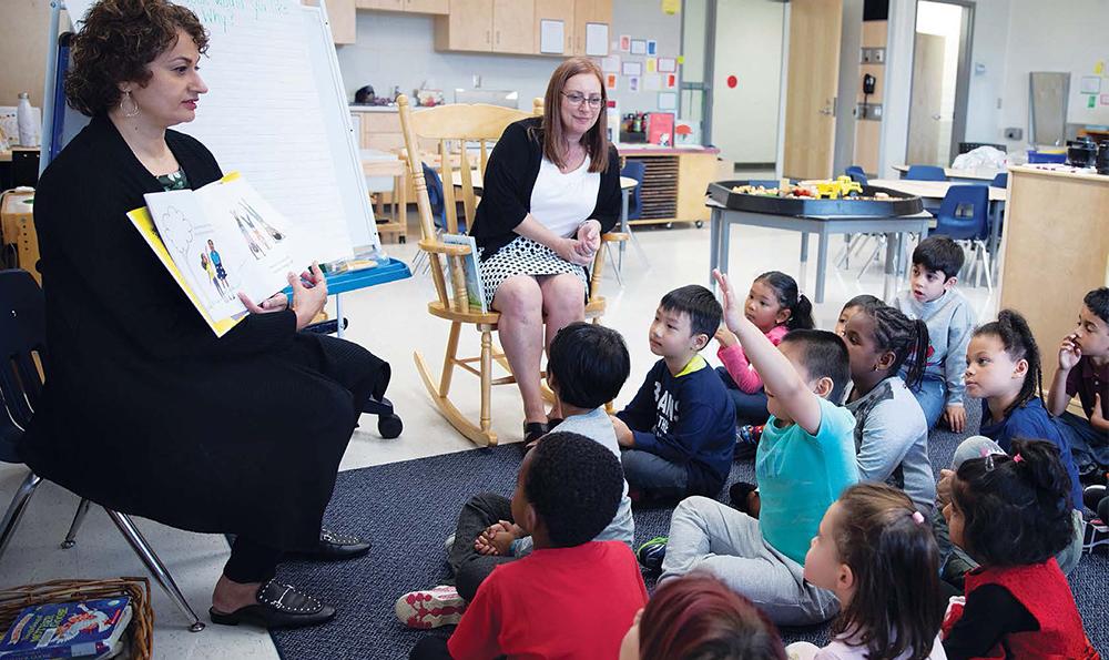 teachers reading to class